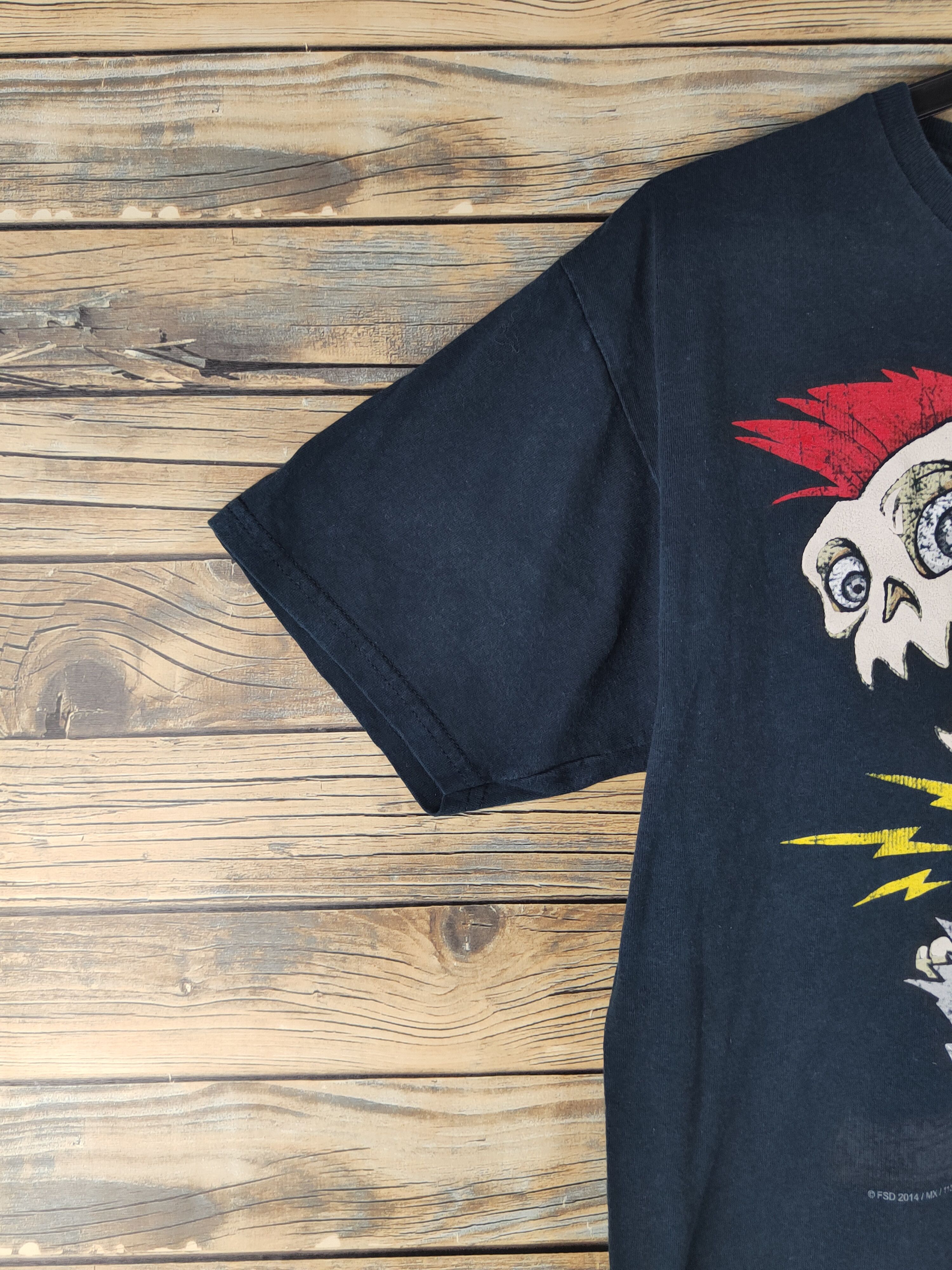 Japanese Brand DL Audio Council skull band guitar Navy T-shirt #2133 Size US M / EU 48-50 / 2 - 5 Thumbnail