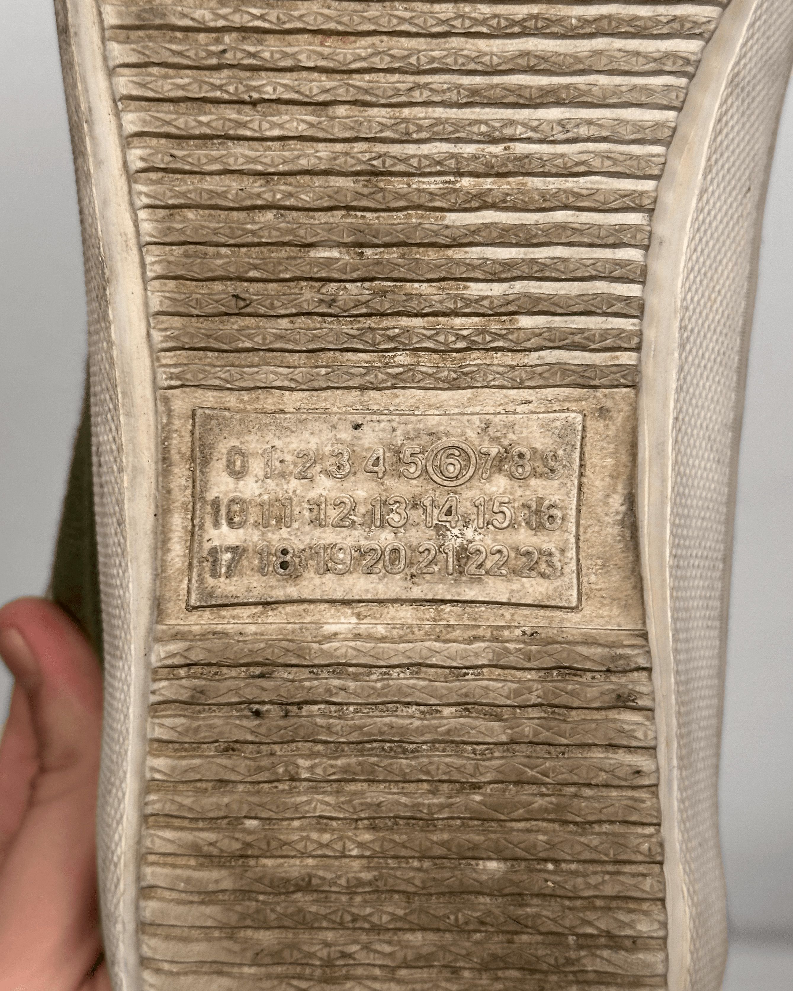 Maison Margiela Maison Martin Margiela Tabi Low Sneakers Size US 5.5 / EU 38 - 9 Thumbnail