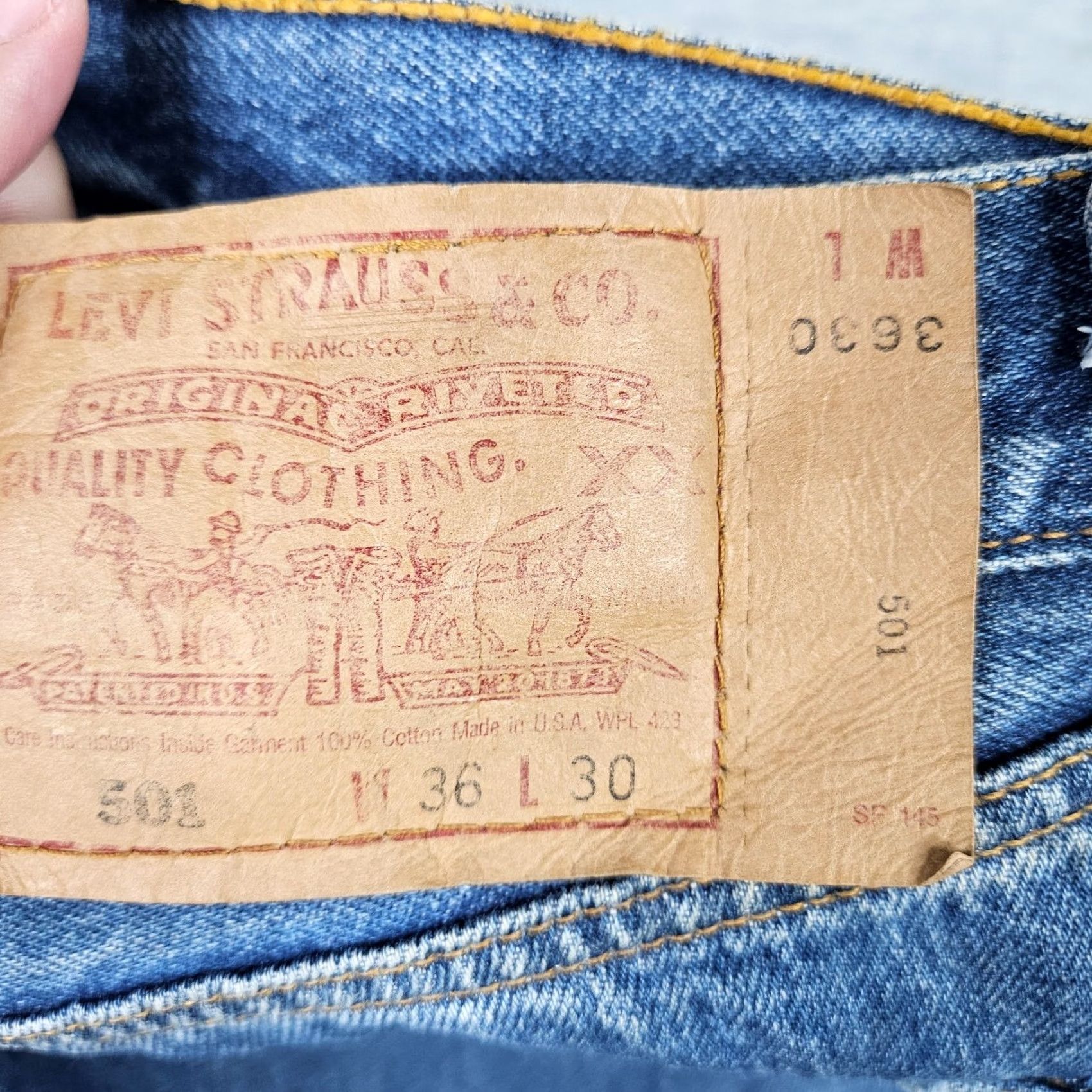 Levi's VINTAGE Levi's 501 Jeans Button Fly Blue 32 Inseam 30 USA Straight Mens Regular Denim Made in USA Levi's 501 Series 501 Model 90s Theme USA Century Size US 32 / EU 48 - 5 Thumbnail