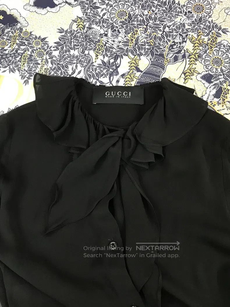 Gucci Gucci Black silk strap-in shirt Size S / US 4 / IT 40 - 4 Thumbnail
