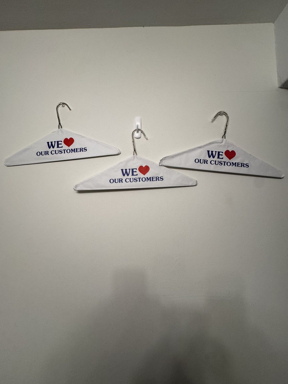 Supreme 3 pack supreme hangers Size ONE SIZE - 2 Thumbnail