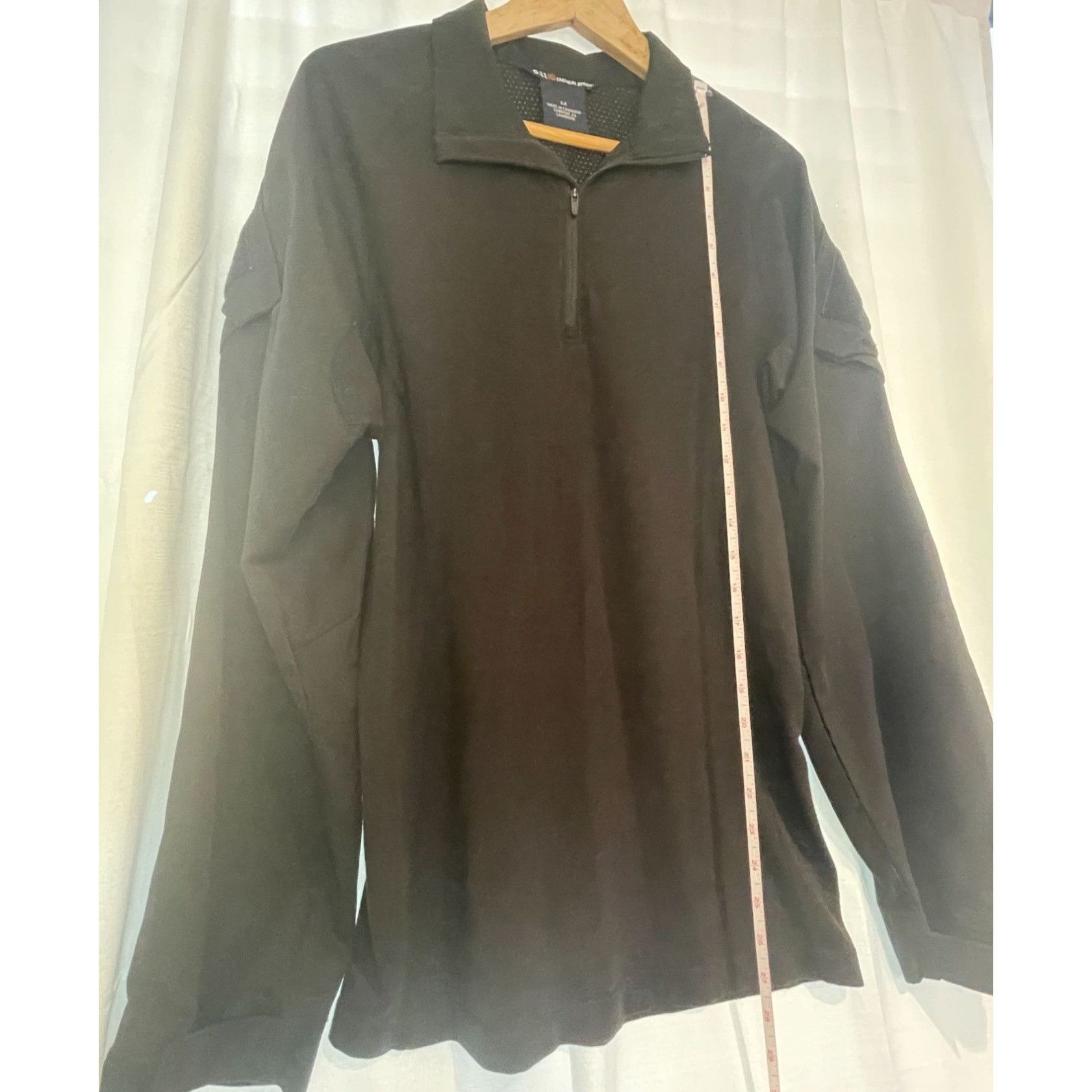 Other TM7040- 5.11 Tactical Series Men’s Medium Black Long Sleeve Size US M / EU 48-50 / 2 - 7 Thumbnail