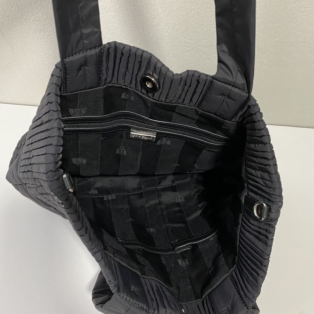 Emporio Armani EMPORIO ARMANI Black Quilted Tote Bag Size ONE SIZE - 7 Thumbnail