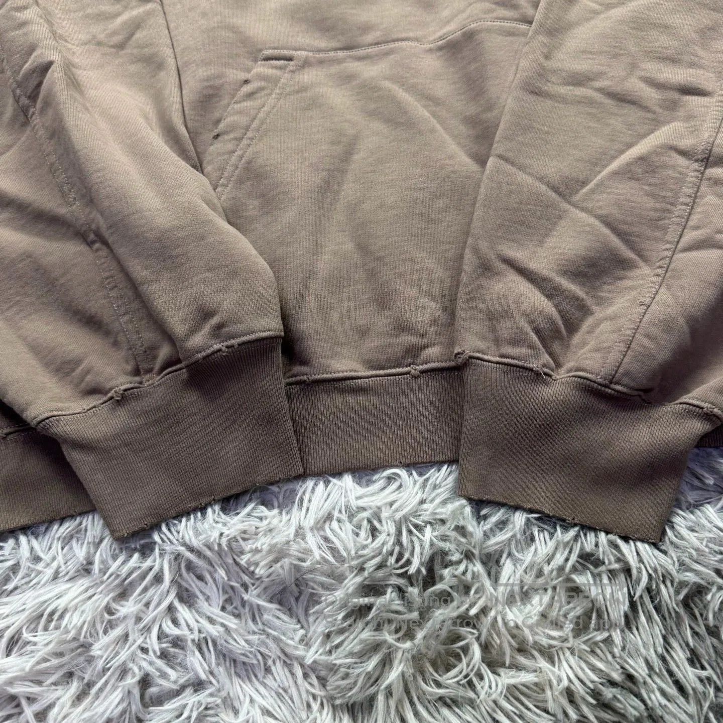 Balenciaga balenciaga oversized hoodie in brown. Size US M / EU 48-50 / 2 - 5 Thumbnail