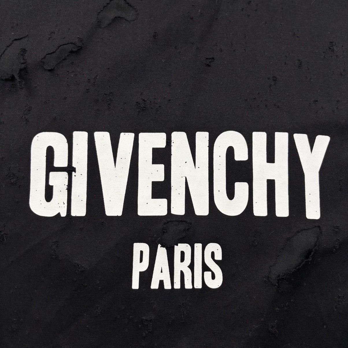 Givenchy Givenchy Destroyed Logo Shirt Size US M / EU 48-50 / 2 - 4 Thumbnail