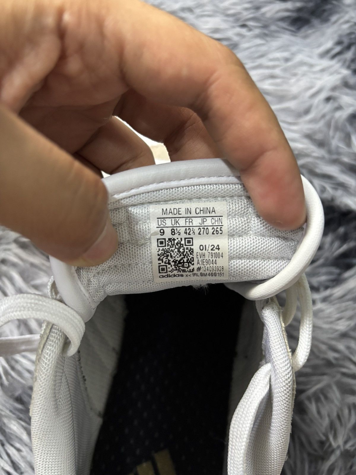 Adidas ADIDAS GRADAS Size US 8.5 / EU 41-42 - 2 Thumbnail