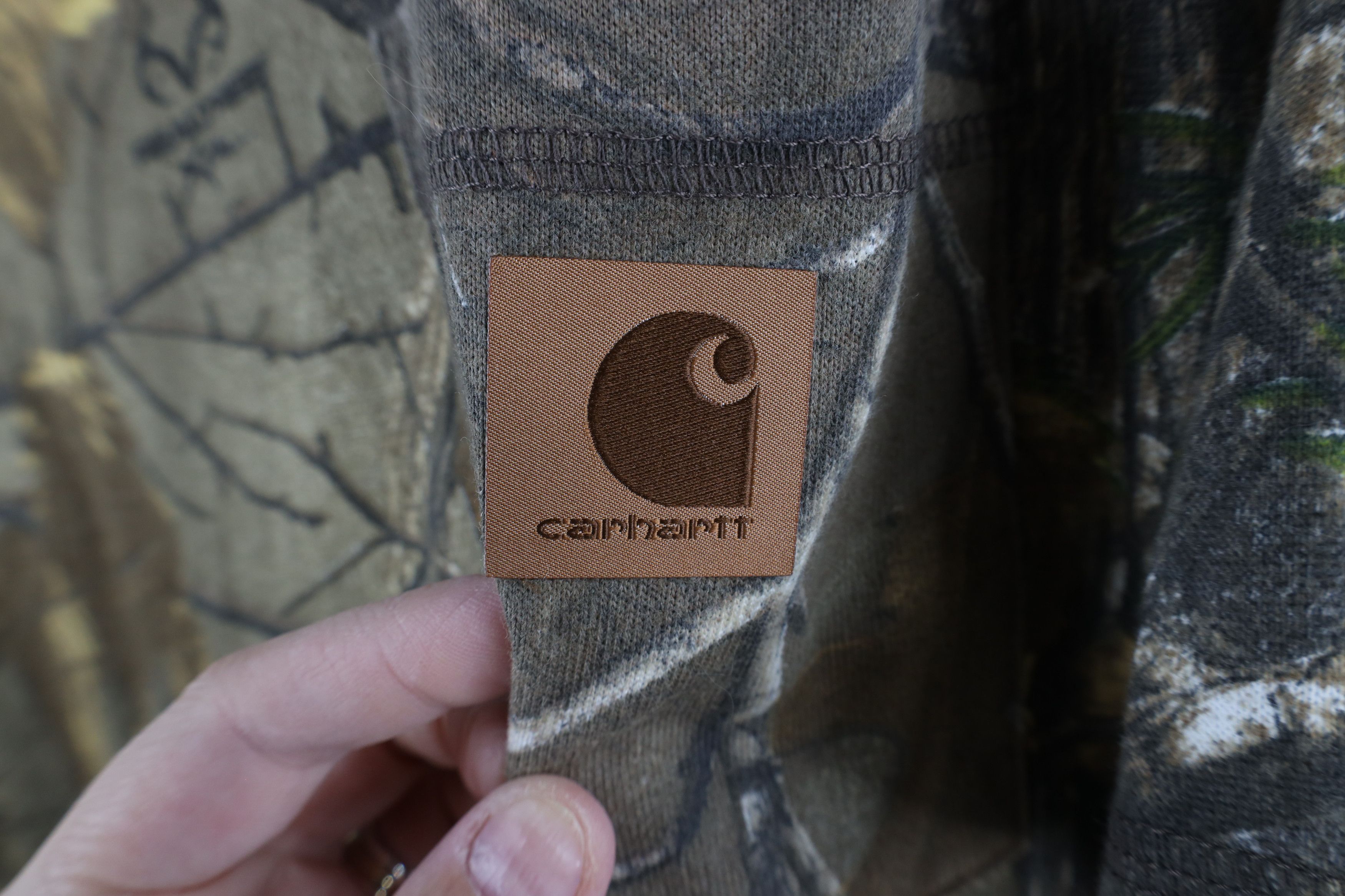 Carhartt × Vintage Vintage Carhartt Faded Spell Out Realtree Camouflage T-Shirt Size US XXL / EU 58 / 5 - 5 Thumbnail