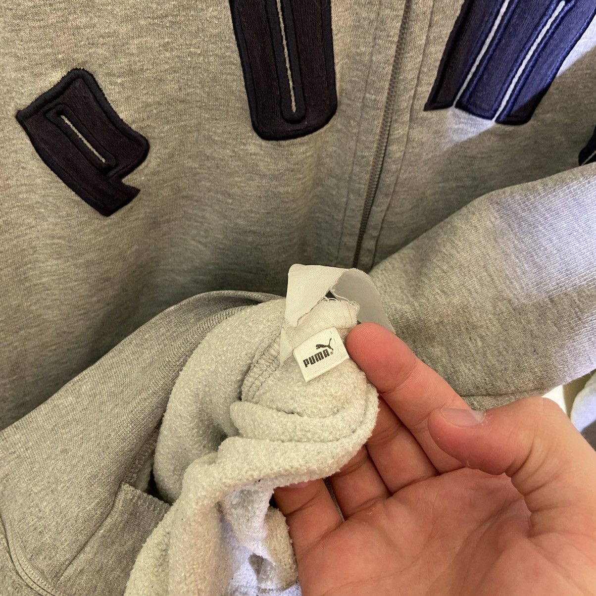 Puma Vintage PUMA Zip Hoodie M – Embroidered Spellout Logo Size US M / EU 48-50 / 2 - 7 Thumbnail