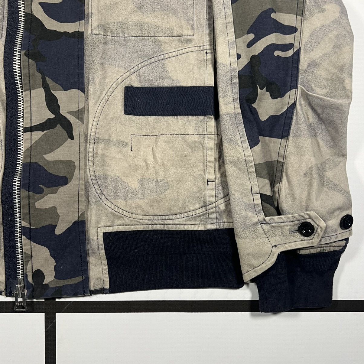 Sacai |[ FW18 Runway Sacai Reconstructed Camo Hooded Bomber ]| Size US M / EU 48-50 / 2 - 8 Thumbnail