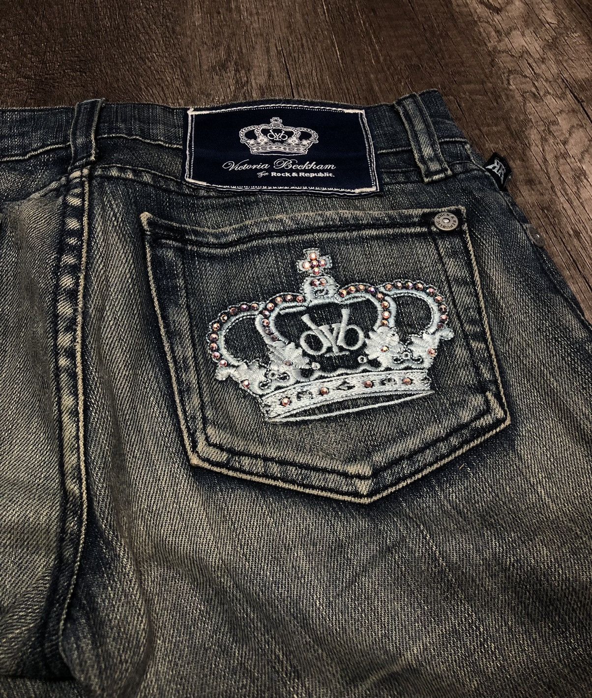 Rock & Republic × Victoria Beckham VICTORIA BECKHAM FOR ROCK & REPUBLIC FLARE JEANS Size 28" / US 6 / IT 42 - 5 Thumbnail