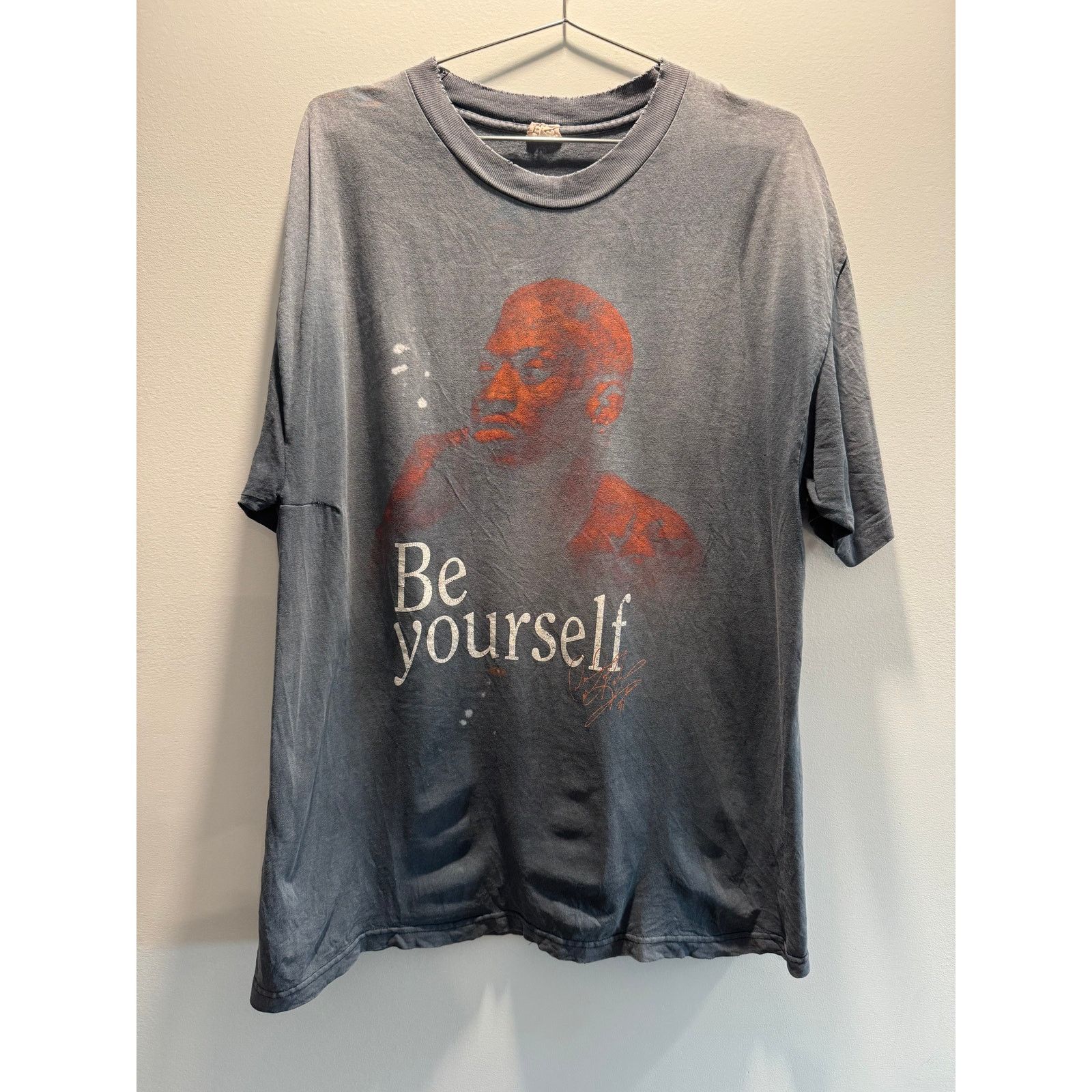 NBA Vintage 90s Dennis Rodman "Be Yourself" T-Shirt Size US L / EU 52-54 / 3 - 1 Thumbnail