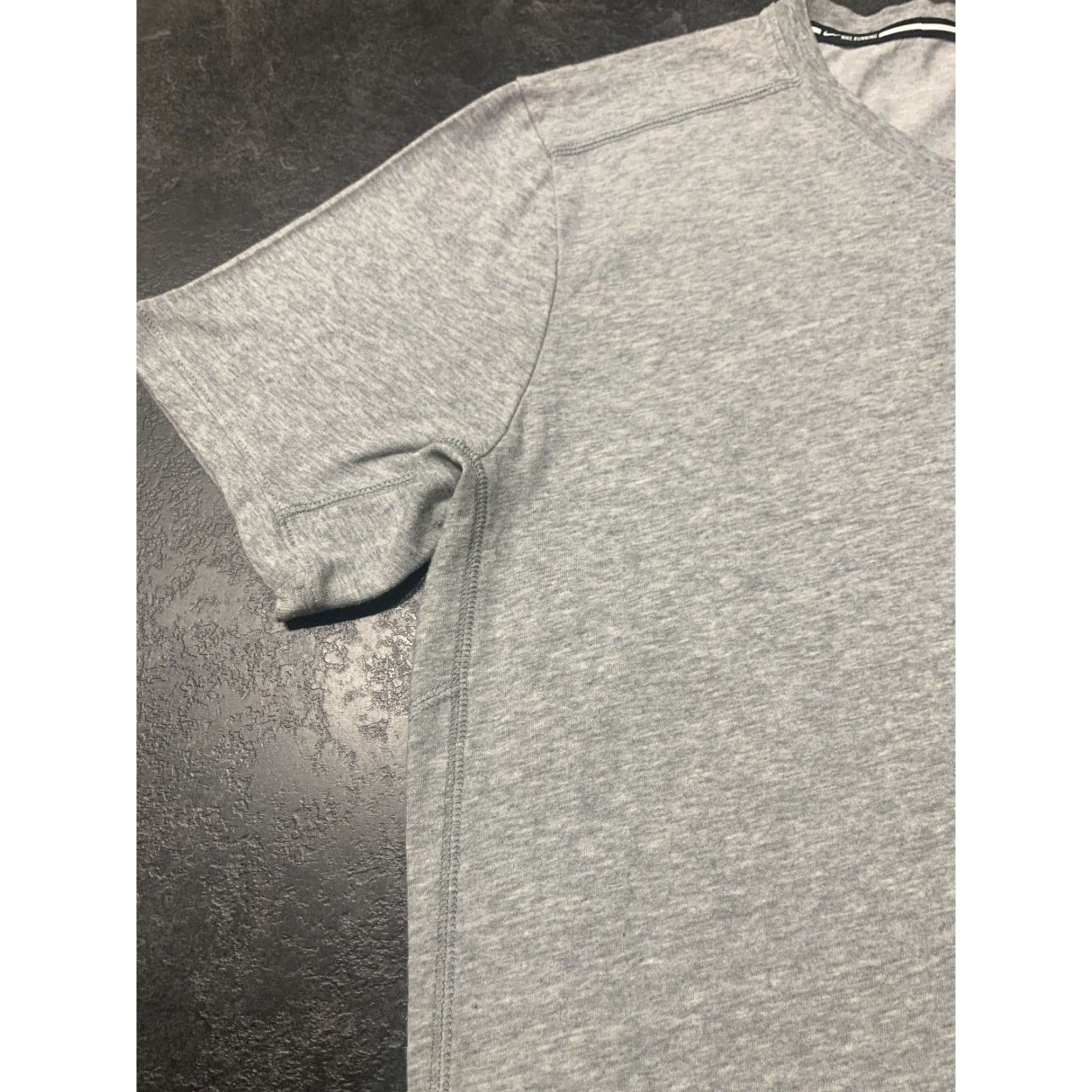 Nike Nike Dri-FIT Gray Short Sleeve V-Neck Athletic T-Shirt Men's Large Lightweight Sports Size US L / EU 52-54 / 3 - 5 Thumbnail