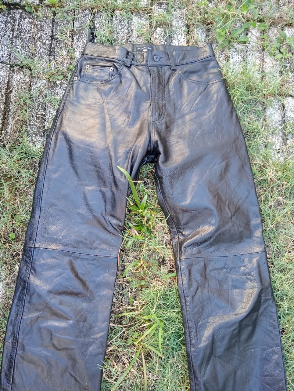 Japanese Brand Vintage Tesoro Mio Leather Pants Size US 27 - 4 Thumbnail