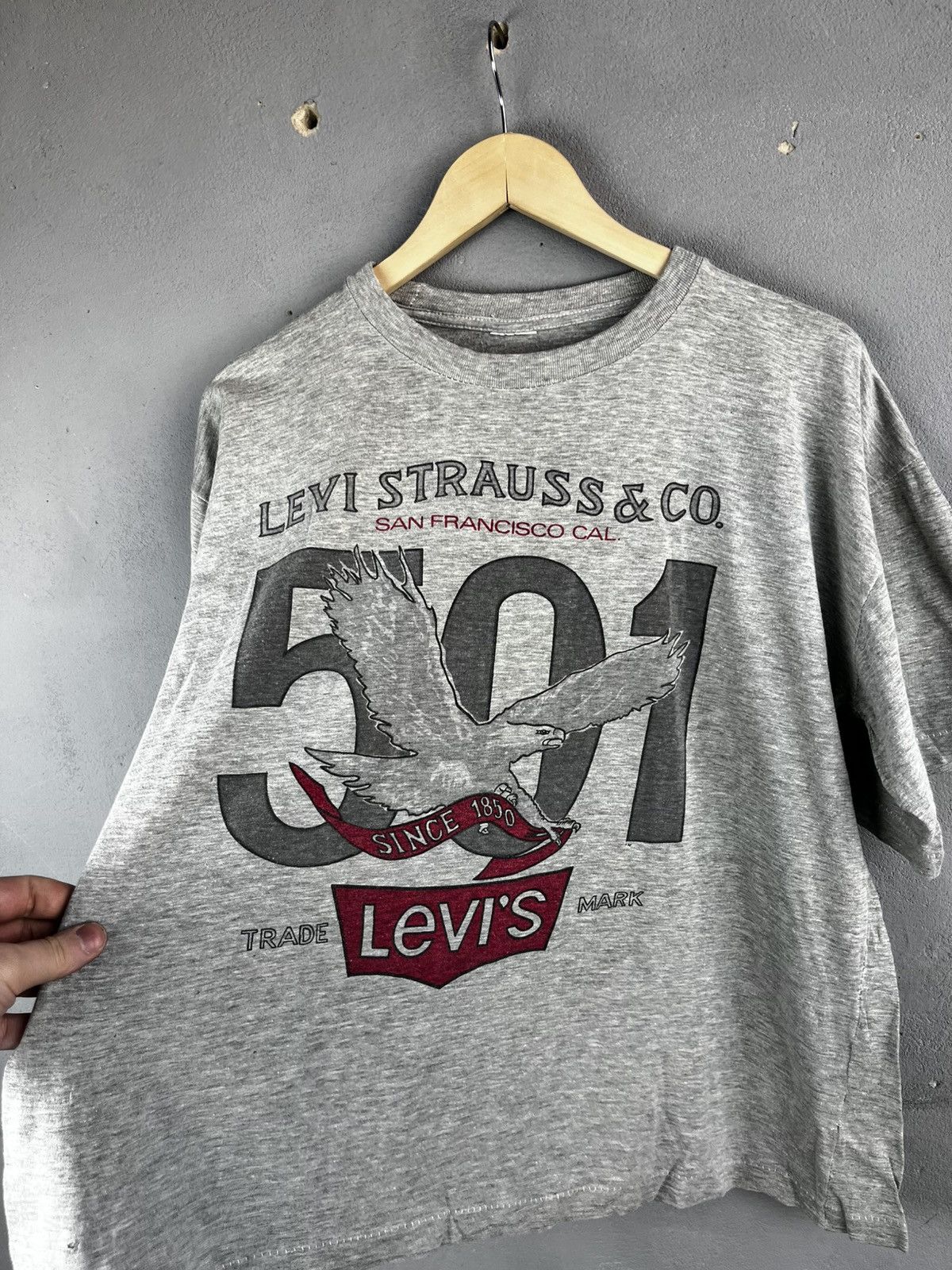 Levi's Levis t shirt vintage 80s big logo Size US M / EU 48-50 / 2 - 3 Thumbnail