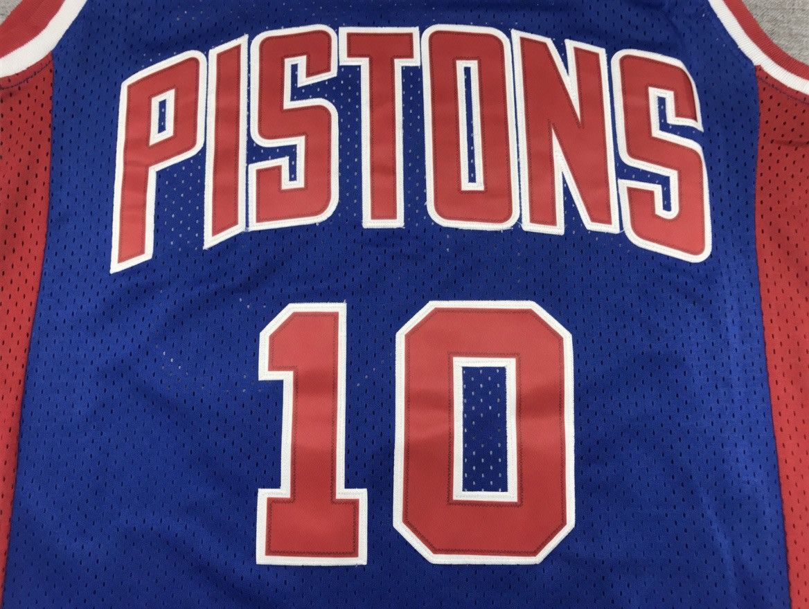 NBA Retrò Maglia Basket - Dennis Rodman Detroit Pistons #10 - M Size US M / EU 48-50 / 2 - 3 Thumbnail