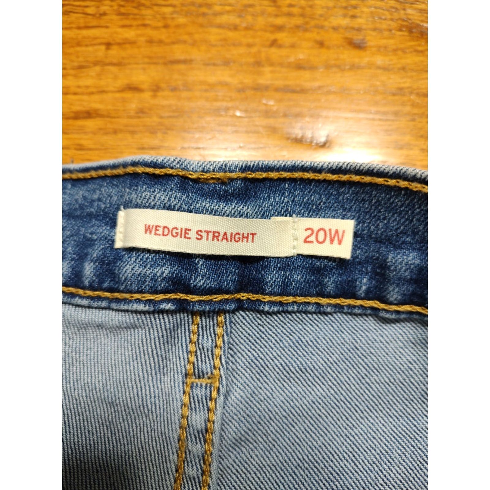 Levi's VINTAGE? No, Levis Jeans Womens Plus 20W 25Inseam Blue Denim Wedgie Straight Button Fly Jeans Women Size 42" / US 20 - 6 Thumbnail