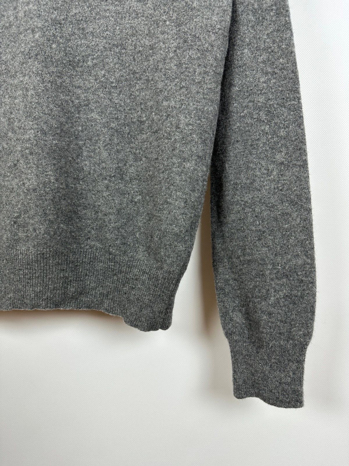 Comme des Garcons Comme des Garçons Play V-Neck Wool Double Heart Pullover Size US S / EU 44-46 / 1 - 15 Thumbnail