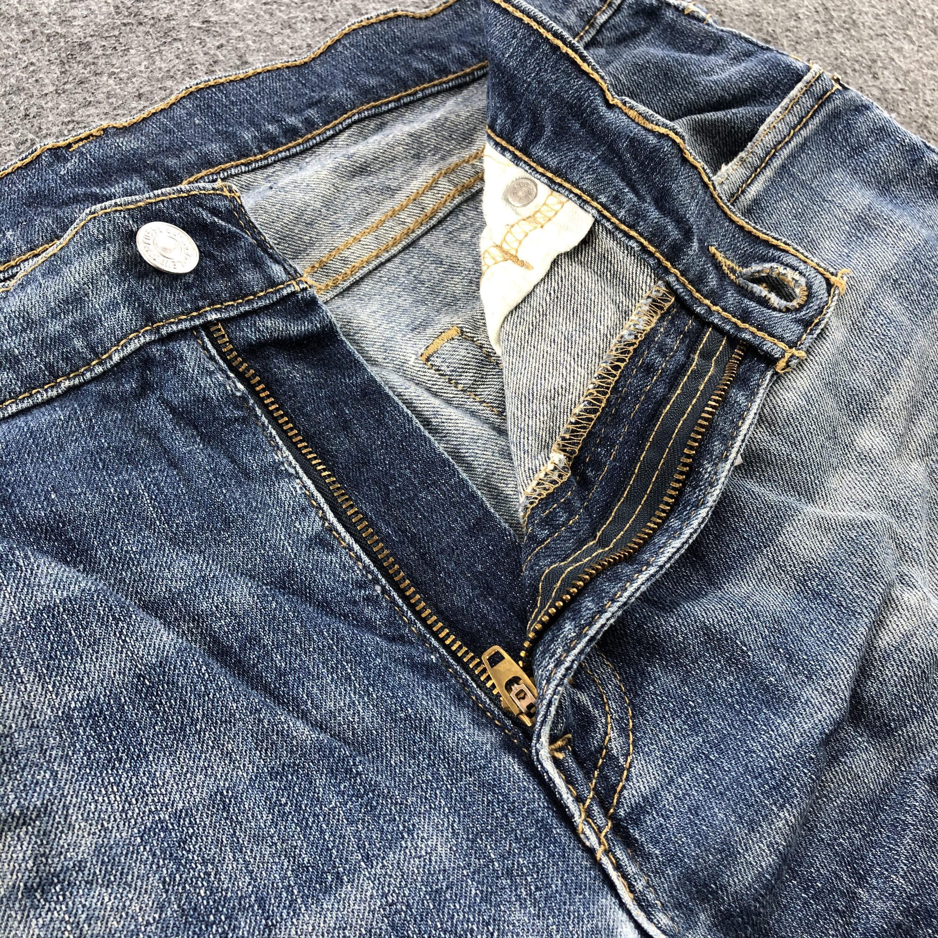 Levi's Vintage Blue Wash Levis 511 Jeans- J1359 Size US 33 - 7 Thumbnail