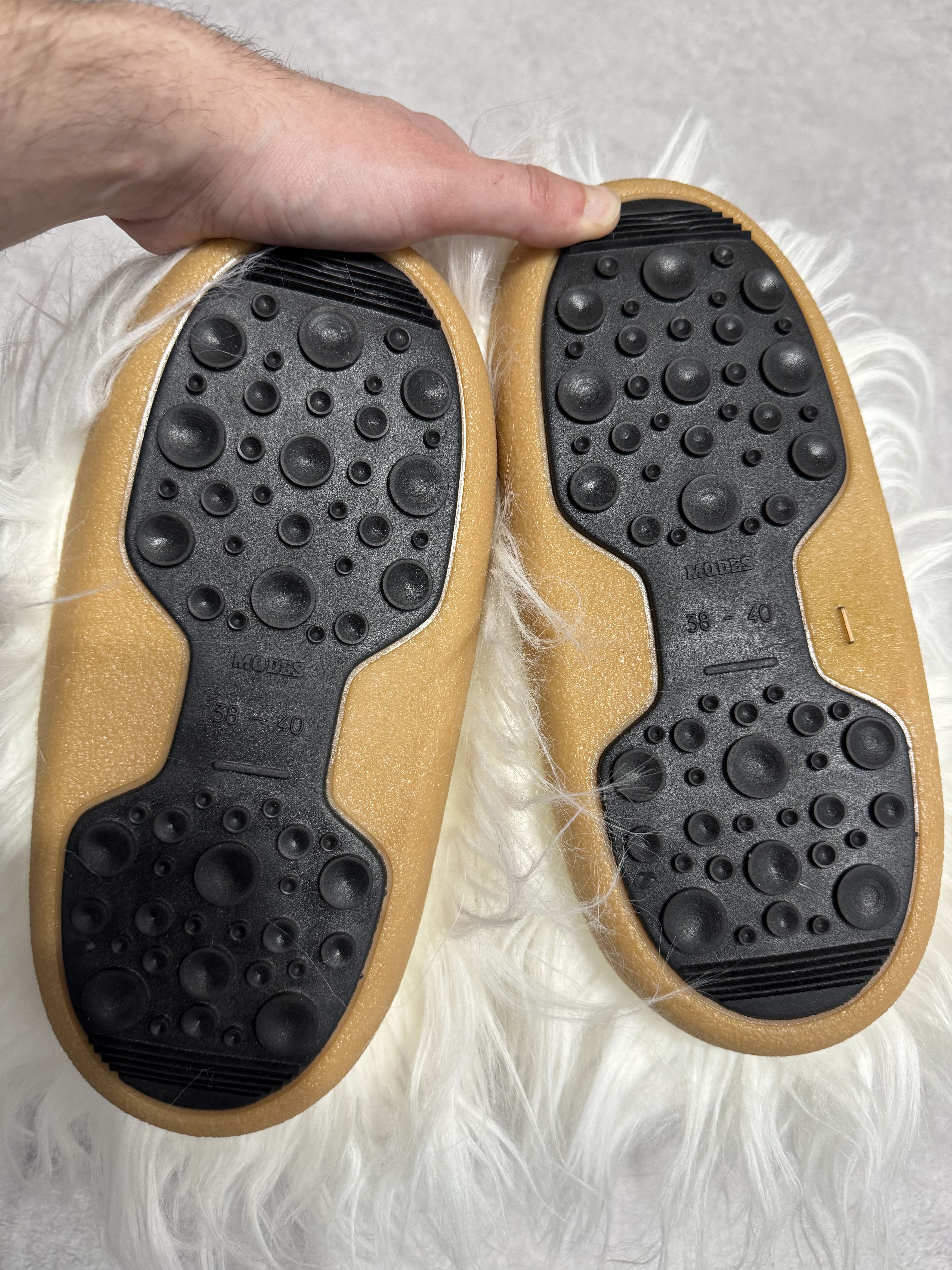 Bata Deadstock Y2K Bata Yeti White Fur Mohair Moon Boots 38-40 Size US 9 / IT 39 - 10 Thumbnail
