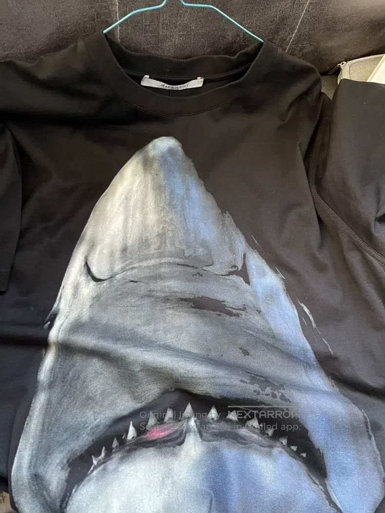 Givenchy Givenchy Shark Short Sleeve Size US XXS / EU 40 - 2 Thumbnail