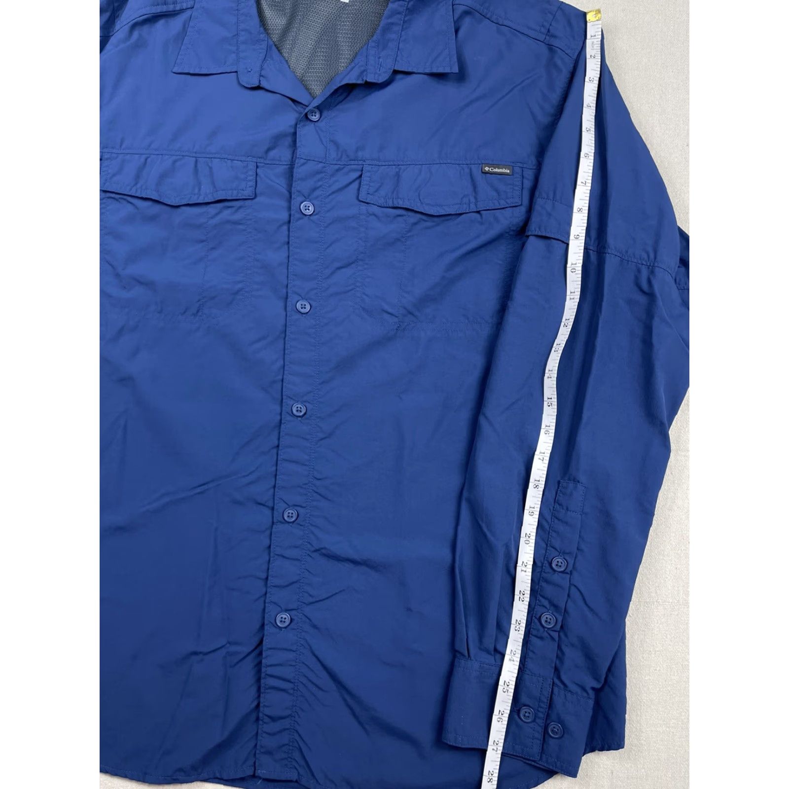 Vintage Columbia Shirt Mens Button Up Omni Shade Nylon UV Sun Protection Long Sleeve XL Navy Blue Shirt Fishing Logo Ventilated 90s? Size US XL / EU 56 / 4 - 6 Thumbnail