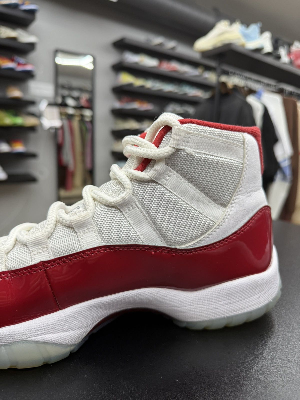 Jordan Brand Size 10 - Jordan 11 Retro Cherry “2022” Size US 10 / EU 43 - 6 Thumbnail
