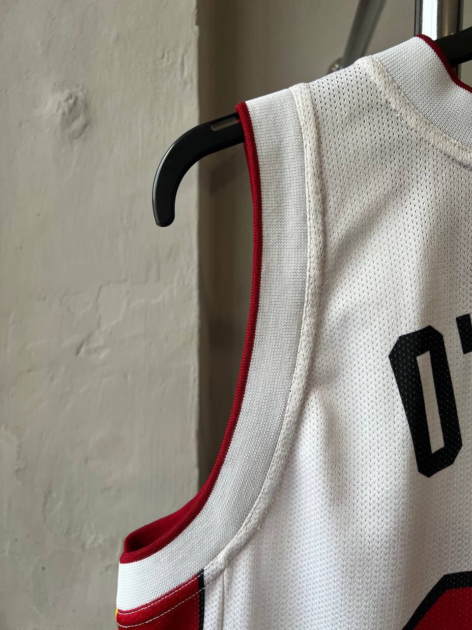NBA VINTAGE MIAMI HEAT #32 O’NEAL CHAMPION BASKETBALL JERSEY L Size US L / EU 52-54 / 3 - 14 Thumbnail