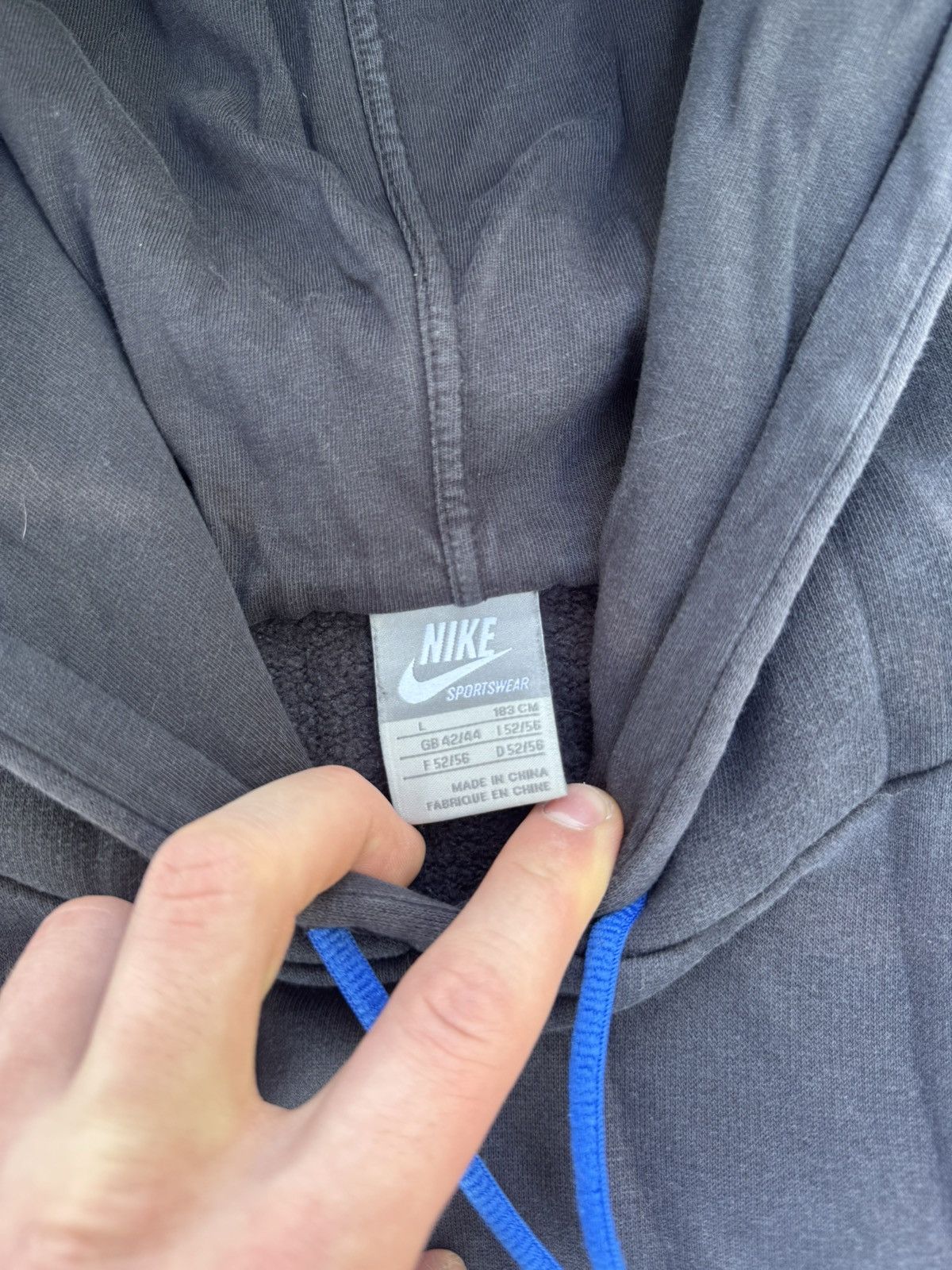 Nike Vintage Nike Inter Milan Faded Oversized Hoodie Size US L / EU 52-54 / 3 - 4 Thumbnail