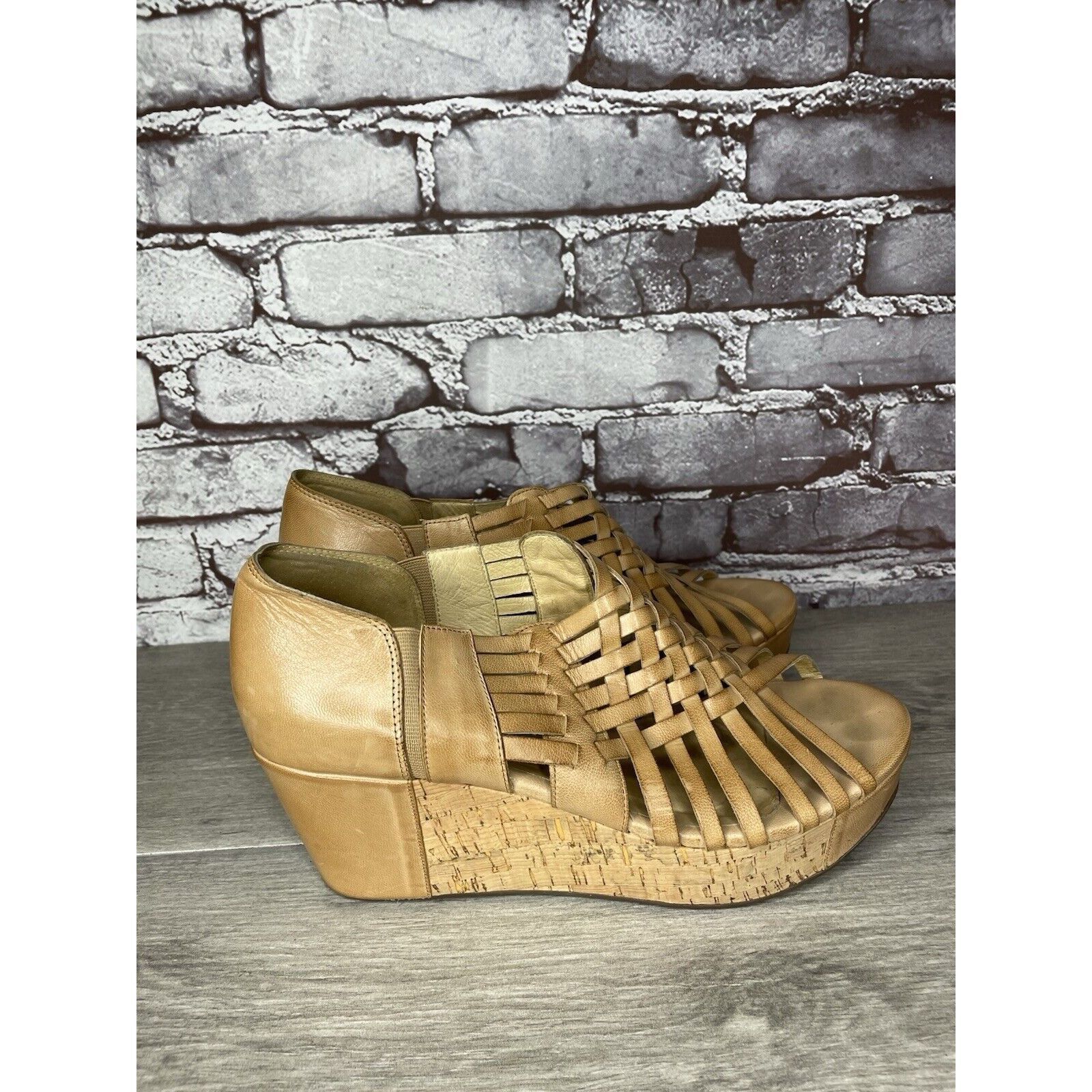 Other Chocolat Blu Web Tan Leather Woven Cork Wedge Platform Sanda Size US 9.5 / IT 39.5 - 10 Thumbnail