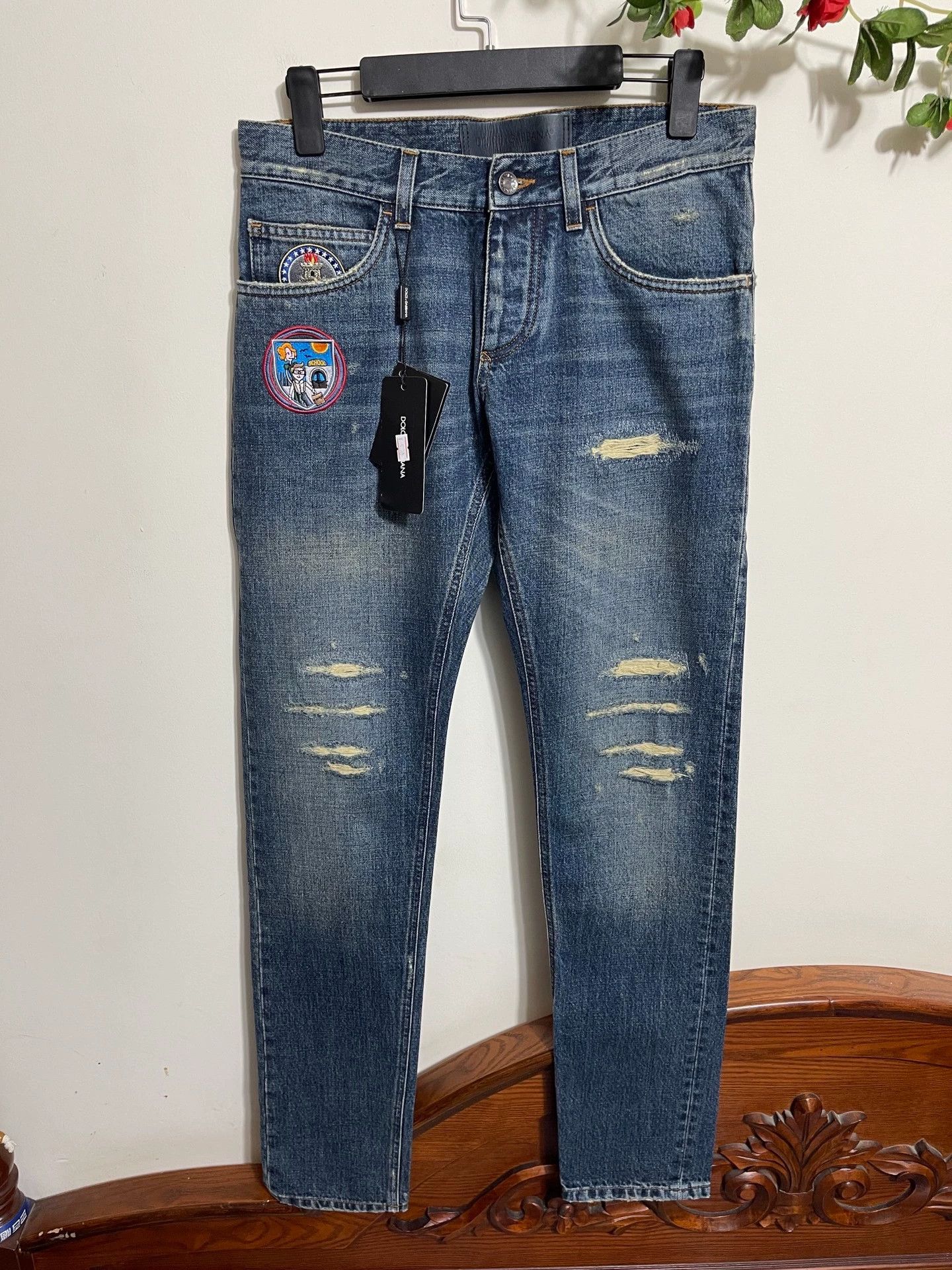 Dolce & Gabbana Dolce&Gabbana Low-Rise Slim Jeans 46 (New With Tags) Size US 30 / EU 46 - 1 Thumbnail