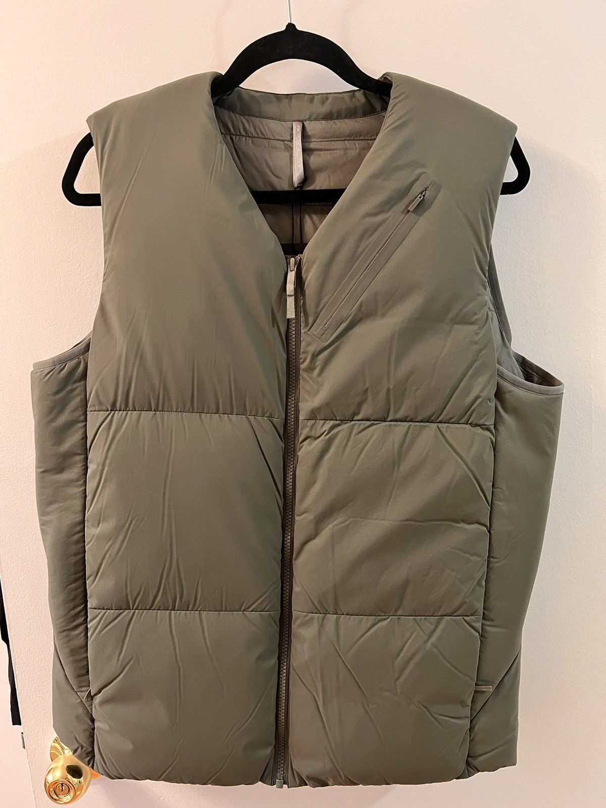 image of Arcteryx Veilence Conduit Vest in Green, Men's (Size Medium)