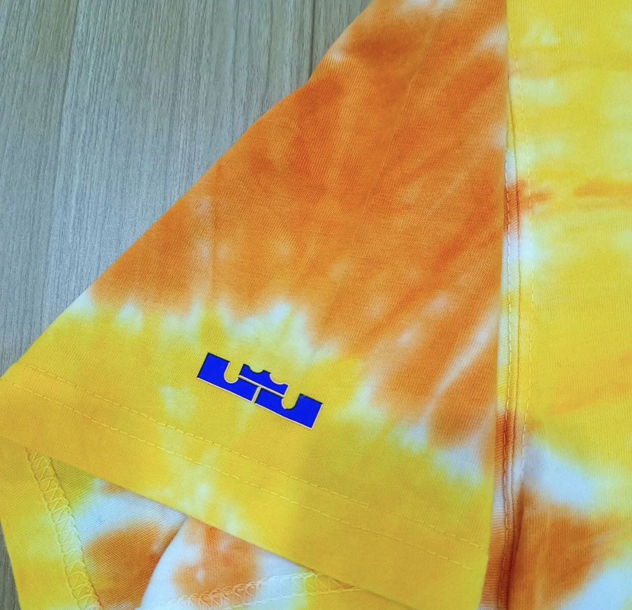 Nike Nike Lebron x Space Jam Tie Dye T shirt Size US M / EU 48-50 / 2 - 4 Thumbnail