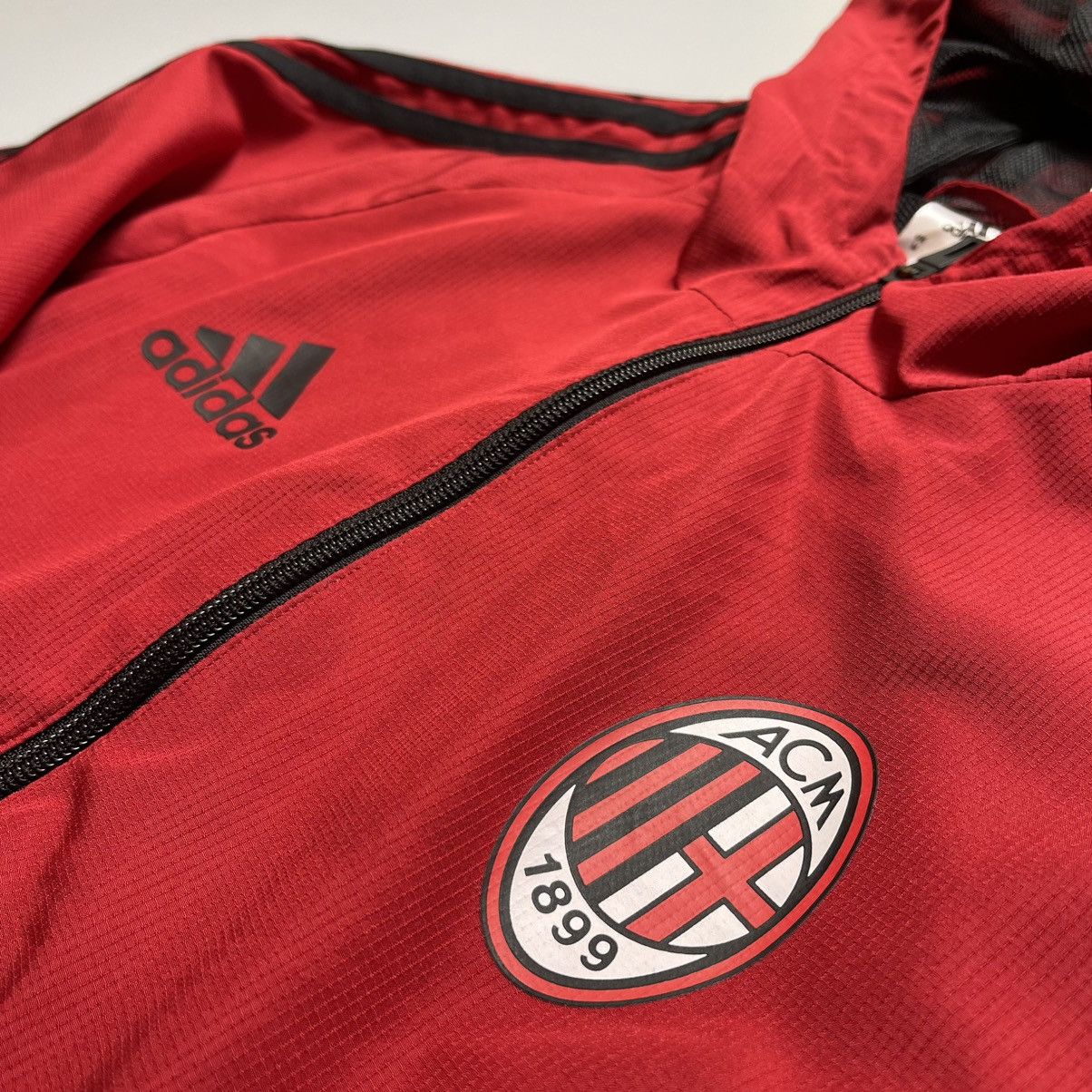 Adidas × Vintage AC MILAN ADIDAS 2017/2018 FOOTBALL SOCCER ANTHEM TRACK TOP Size US M / EU 48-50 / 2 - 4 Thumbnail