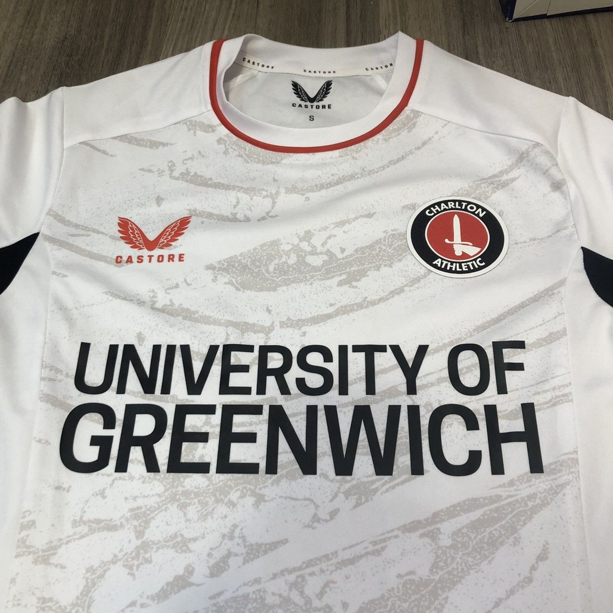 Other Charlton Athletic away jersey Size US S / EU 44-46 / 1 - 3 Thumbnail