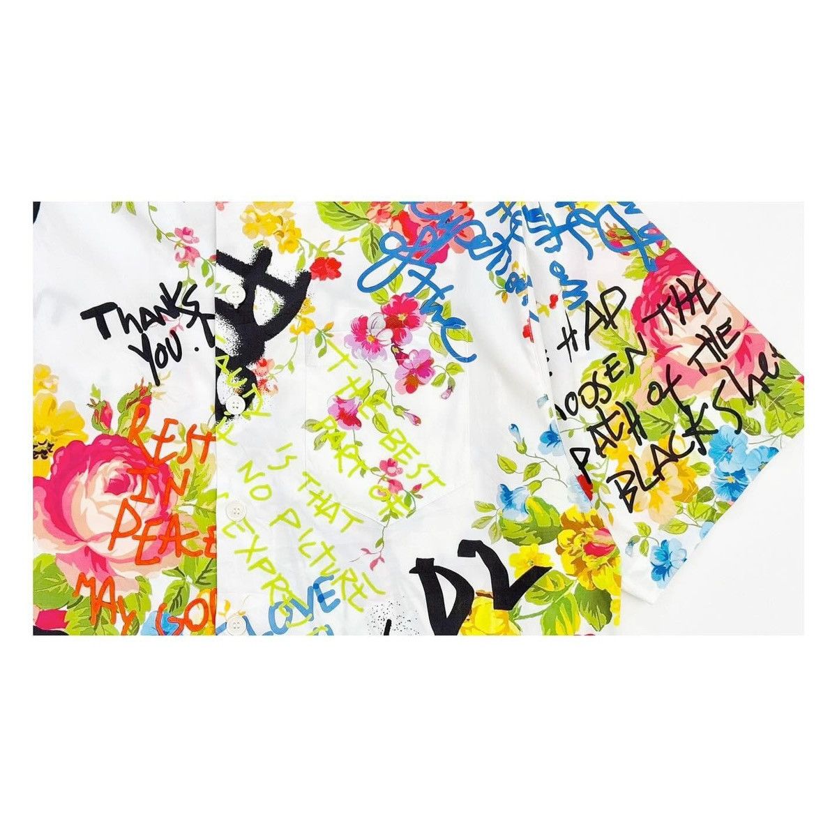 Dsquared2 Dsquared2 Shirt Full prints Size US M / EU 48-50 / 2 - 5 Thumbnail