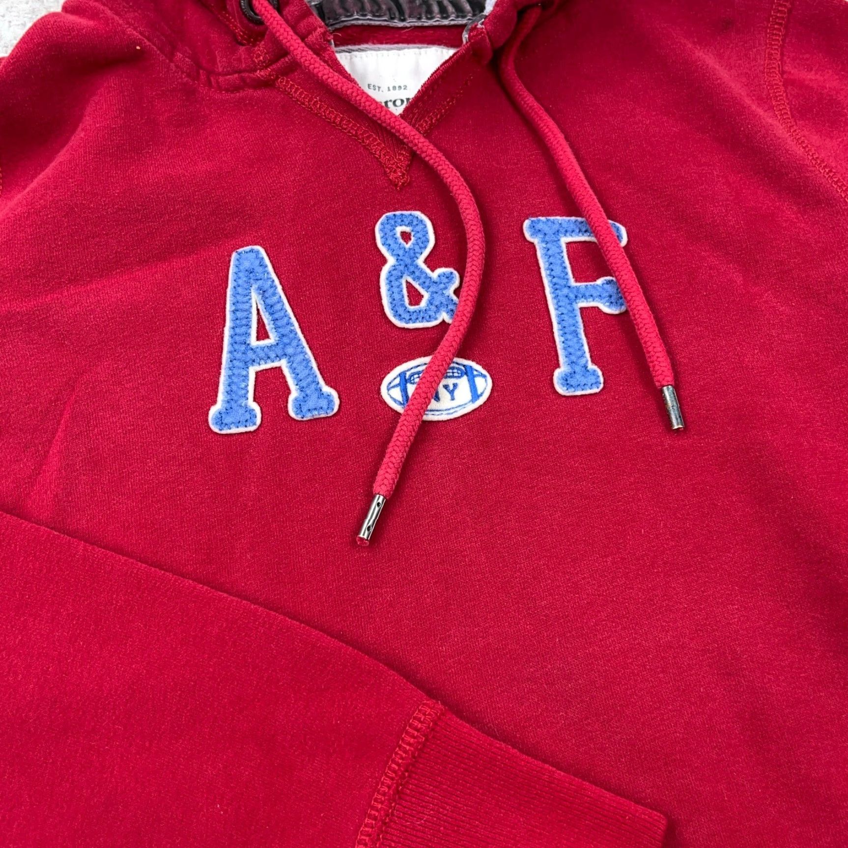 Abercrombie & Fitch Vintage Abercrombie & Fitch Hoodie Women L Red Sweatshirt Logo Pullover Crew Neck Long Sleeve Fleece Cotton Blend Polyester Easy Care Size L / US 10 / IT 46 - 3 Thumbnail