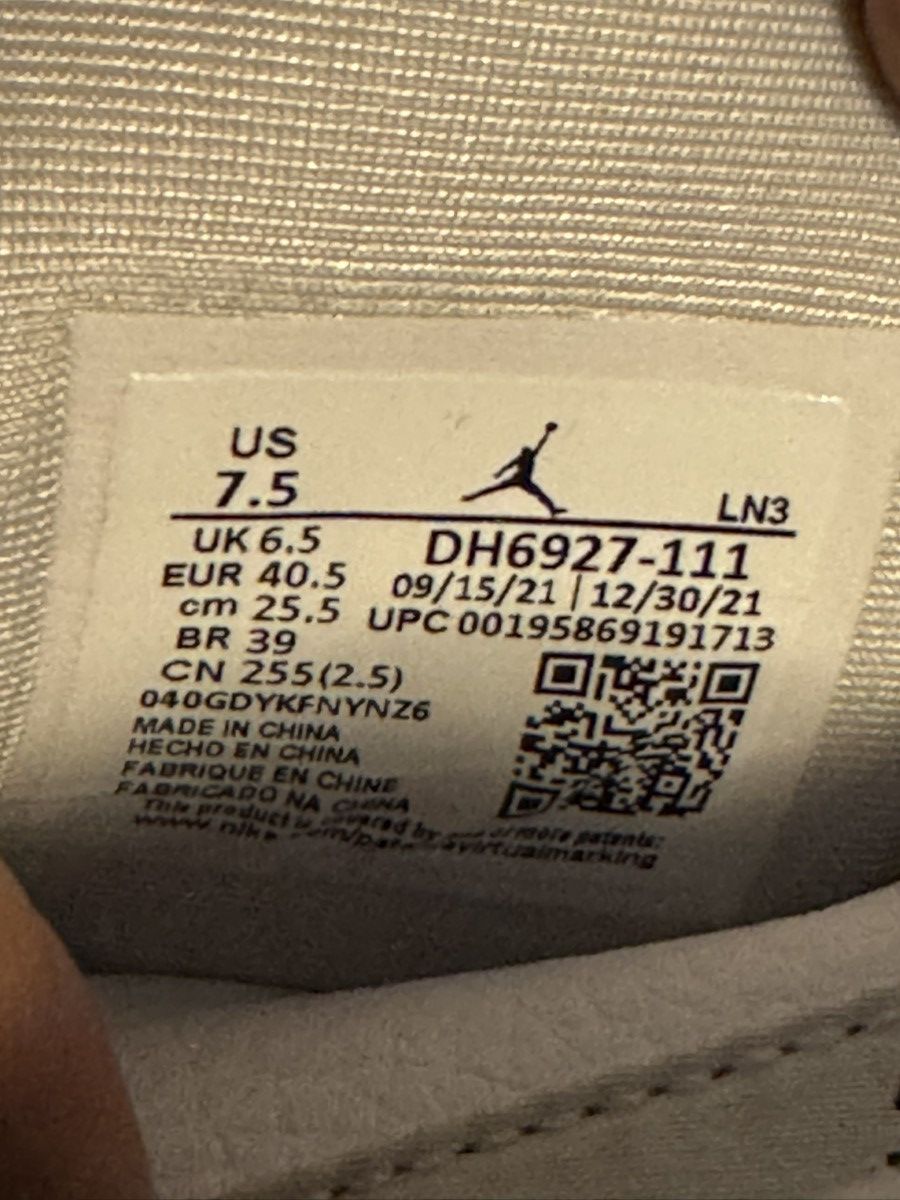 Jordan Brand Jordan 4 “Military Black” Size US 7.5 / EU 40-41 - 6 Thumbnail
