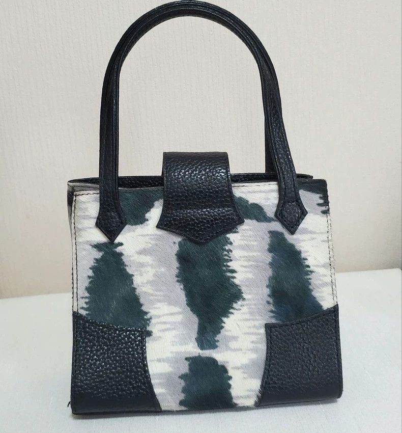 Vivienne Westwood Vivienne Westwood Black and white leopard print horsehair Size ONE SIZE - 2 Thumbnail