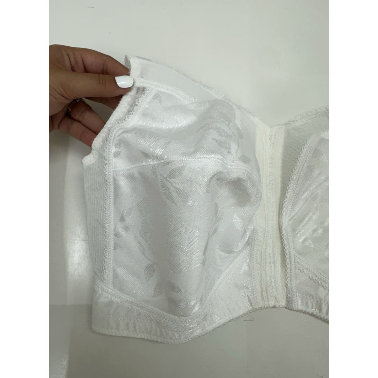 Vintage Playtex 18 Hour Womens Bra 42DD White Front Clasp Wirefree 4695 Size ONE SIZE - 3 Thumbnail