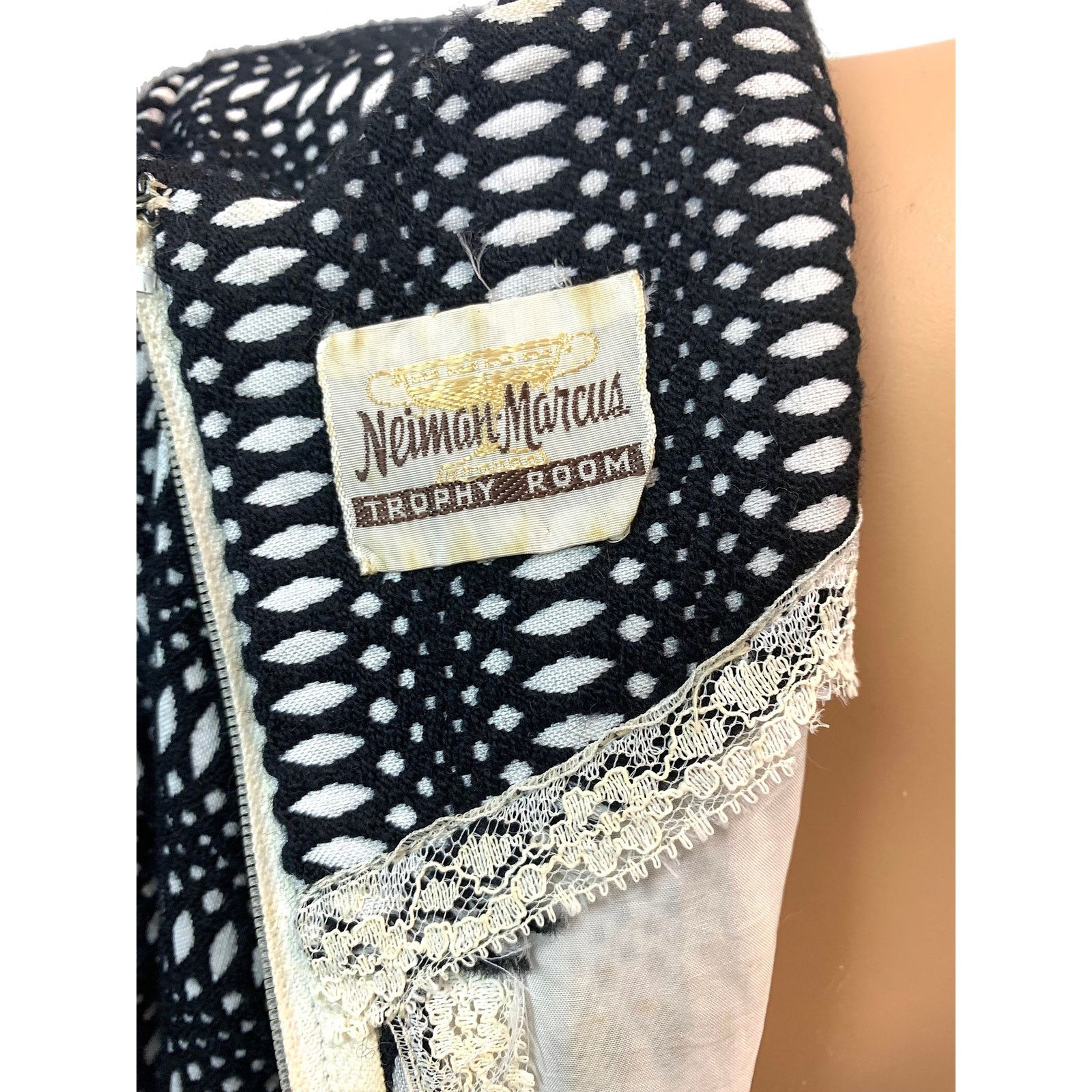 Neiman Marcus × Vintage Vintage 60s Black & White MOD Dress | Neiman Marcus Size M / US 6-8 / IT 42-44 - 7 Thumbnail