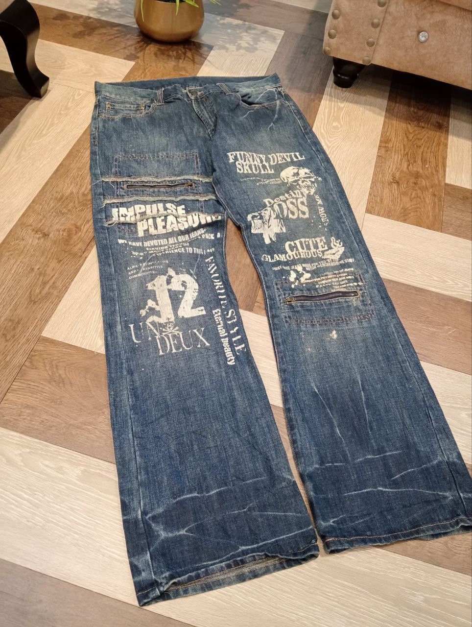 Japanese Brand JAPANESE FUNNY DEVIL SKULL BLUE DENIM PAINTED FLARED PANTS Size US 35 - 3 Thumbnail
