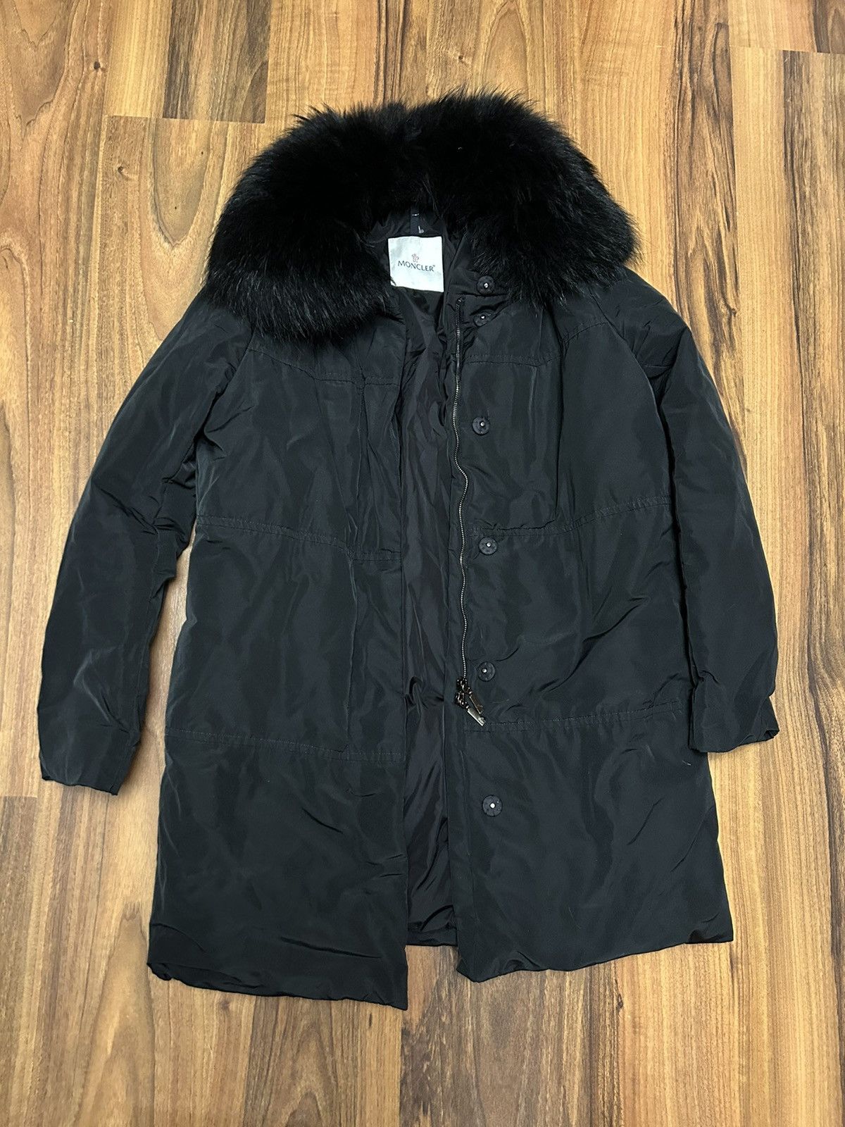 Moncler Moncler jacket Size M / US 6-8 / IT 42-44 - 1 Thumbnail