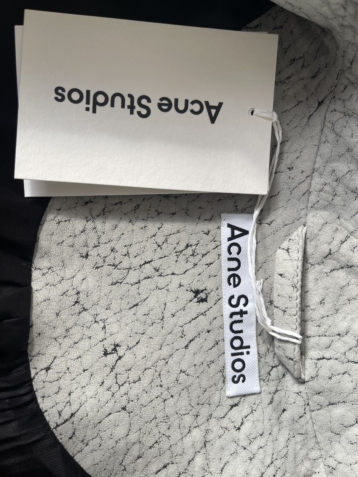 Acne Studios Acne Studios Cropped Grey Leather Jacket Size Small/US4 Size S / US 4 / IT 40 - 7 Thumbnail