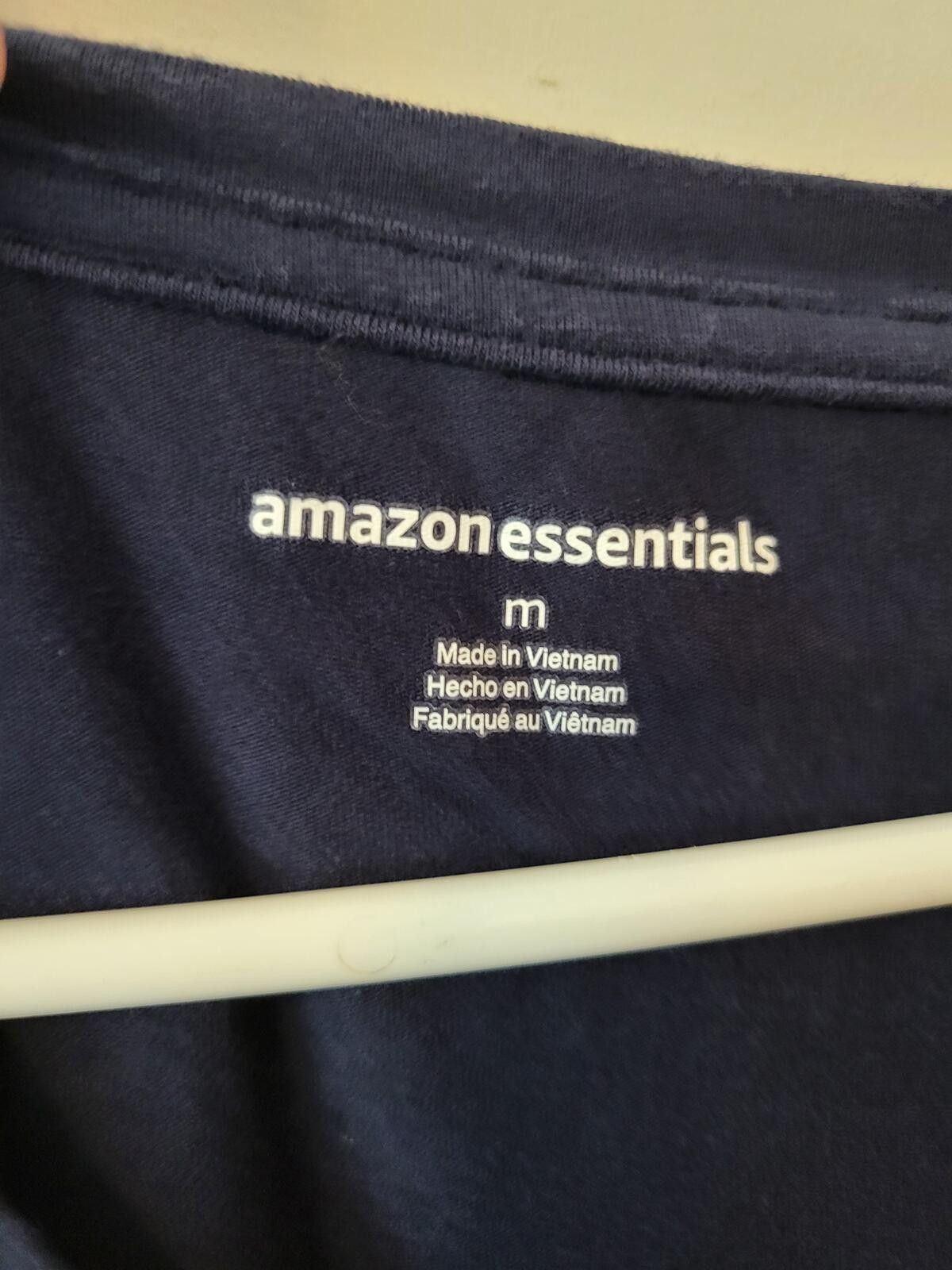Other Amazon Essentials Women's V-Neck T-Shirt Medium Navy Blue Size M / US 6-8 / IT 42-44 - 3 Thumbnail