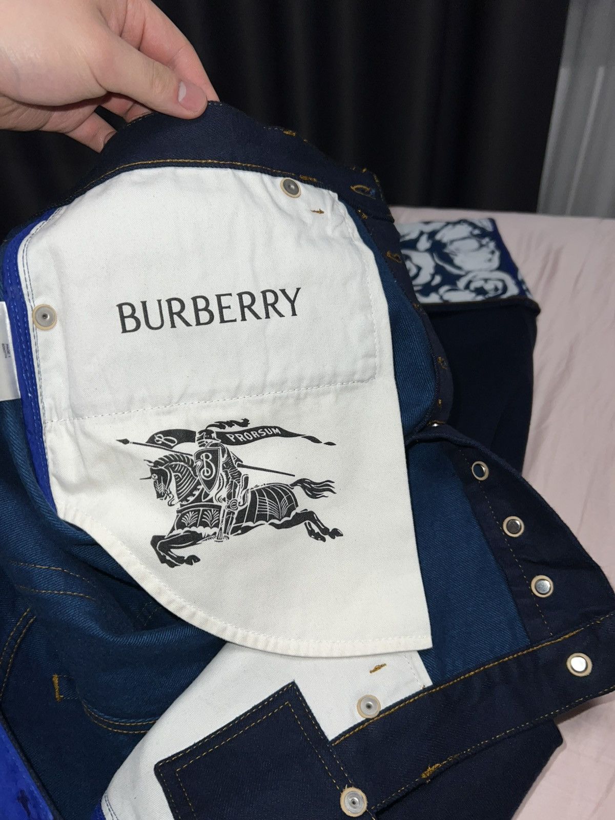 Burberry Burberry Indigo Rose Bottom Denim Jeans Size US 33 - 10 Thumbnail