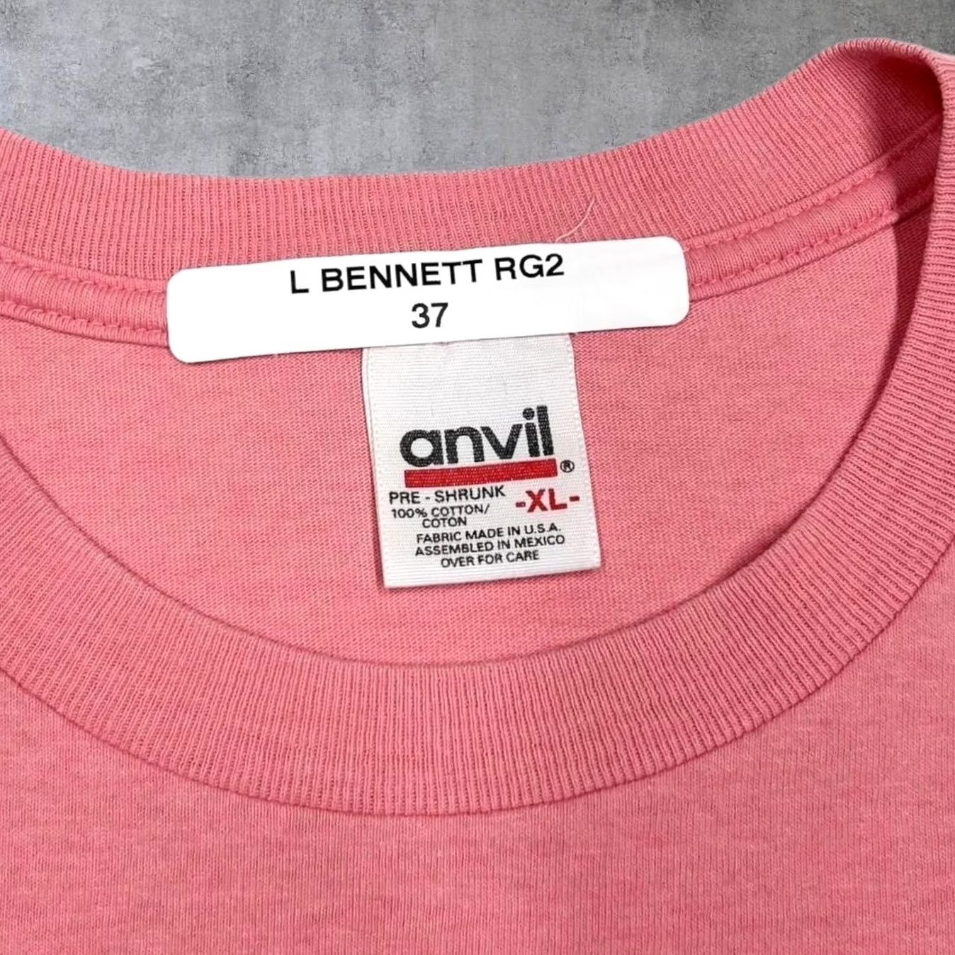 Anvil VINTAGE Anvil T-Shirt Cayman Islands Sea Shell Souvenir Graphic XL Coral Pink Men's Short Sleeve 1993 1990s Size US L / EU 52-54 / 3 - 2 Thumbnail