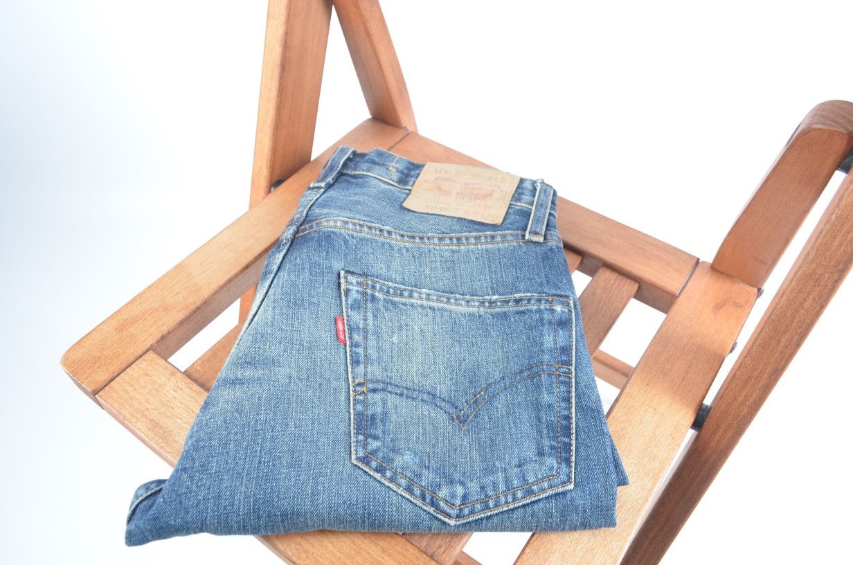 Levi's Vintage Levis 505-0217 Big E Selvedge ripped Jeans size 30 Size US 30 / EU 46 - 1 Thumbnail