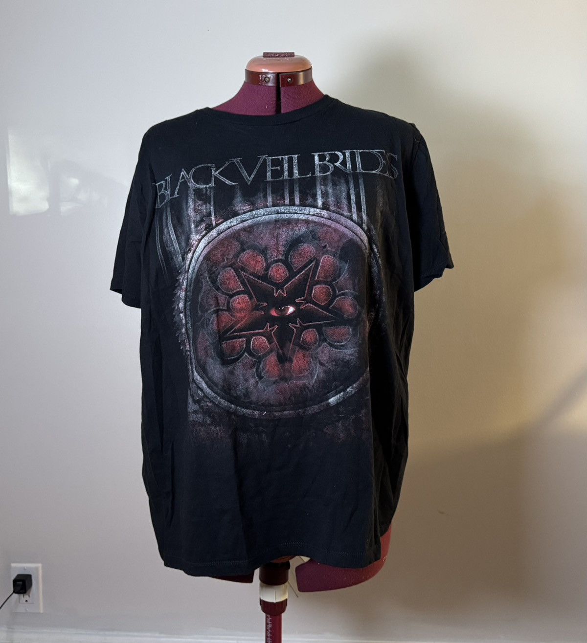 Other Black Veil Brides band T-shirt “Rusted” Size US XL / EU 56 / 4 - 1 Thumbnail