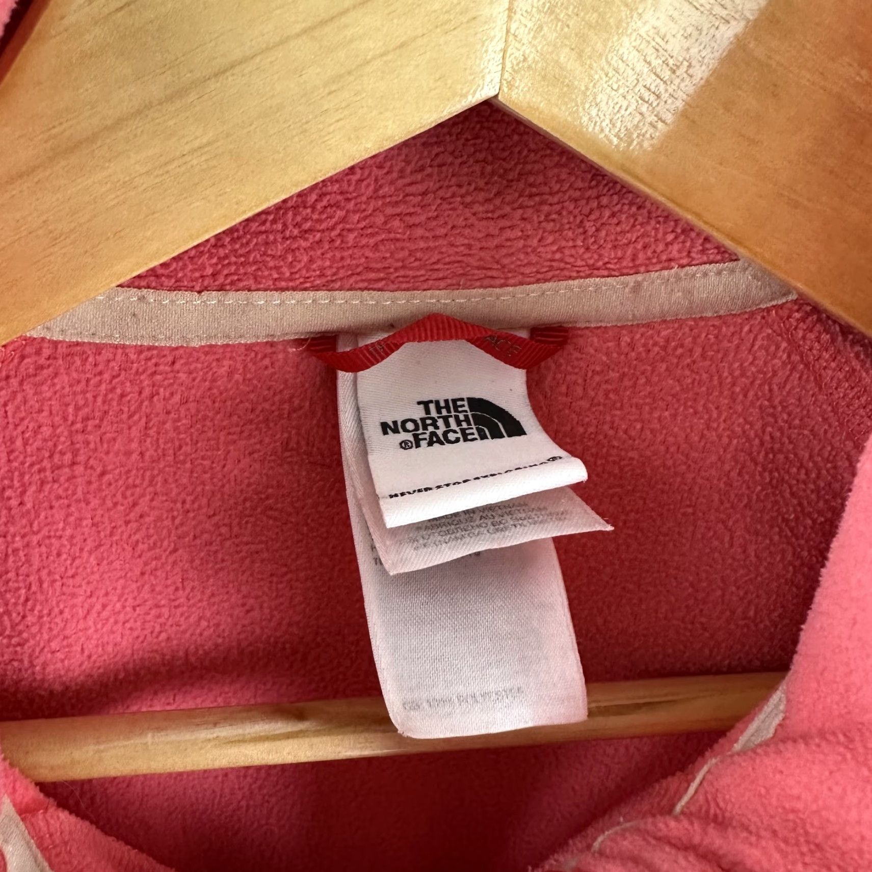 The North Face The North Face Sweatshirt Small Pink 1/4 zip Fleece Pullover Mock Neck Long Sleeve Womens Size S / US 4 / IT 40 - 3 Thumbnail