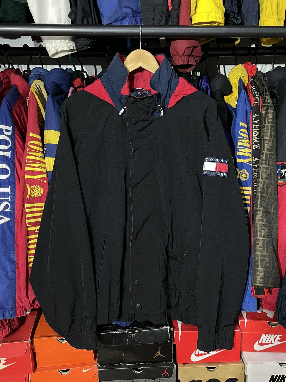 Tommy Hilfiger Jacket Tommy Hilfiger Spell Out 90’s Vintage Size US L / EU 52-54 / 3 - 7 Thumbnail